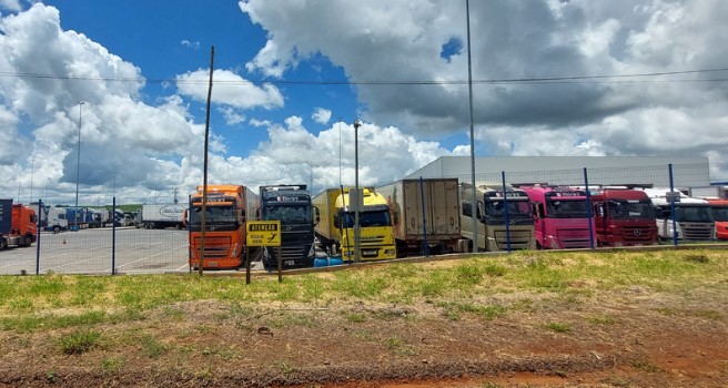 Movimento da Aduana oscila e números de novembro são inferiores aos de outubro