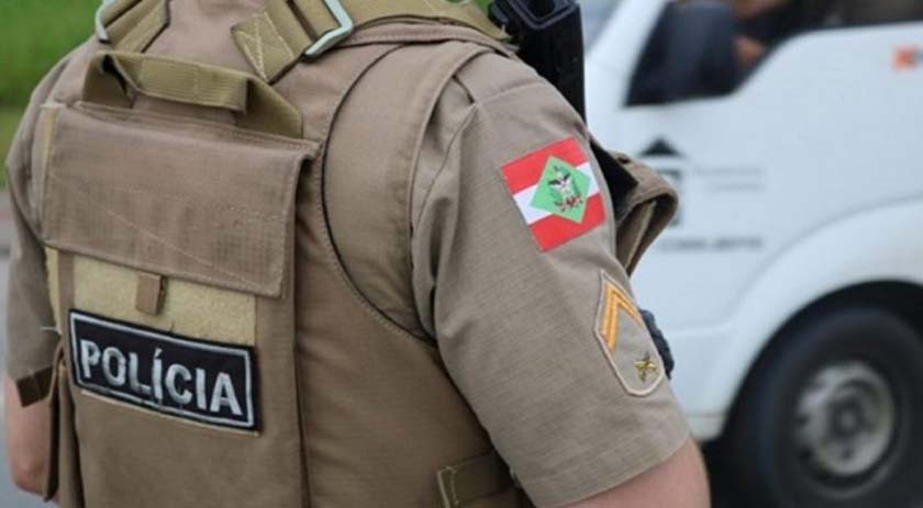 Homem furta smartphone em loja e é preso pela PM no dia seguinte