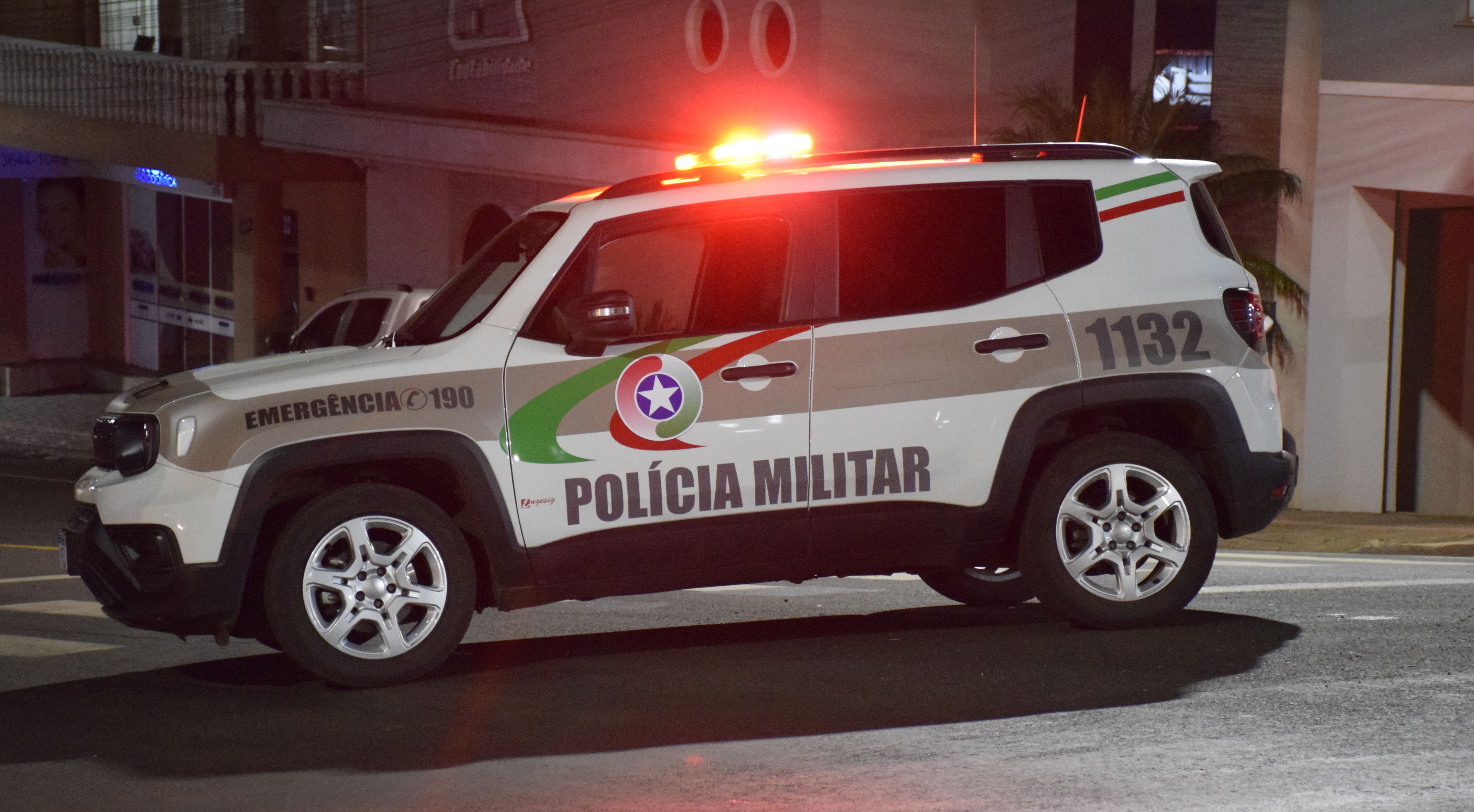 Mulher é presa após agredir a própria mãe