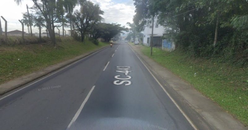 Homem fica gravemente ferido após acidente de trânsito em SC