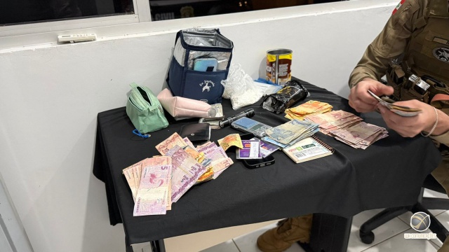 Empresário é preso com drogas, animais silvestres e quase R$ 50 mil em espécie