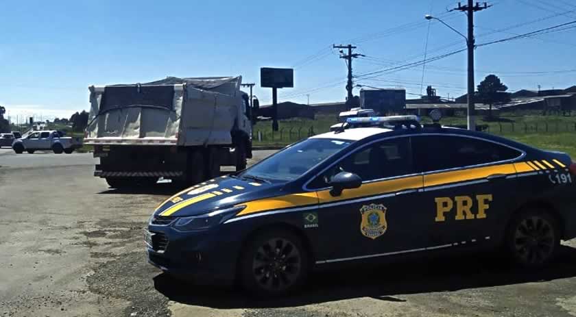 Caminhão com mais de 10 toneladas de excesso de peso é flagrado