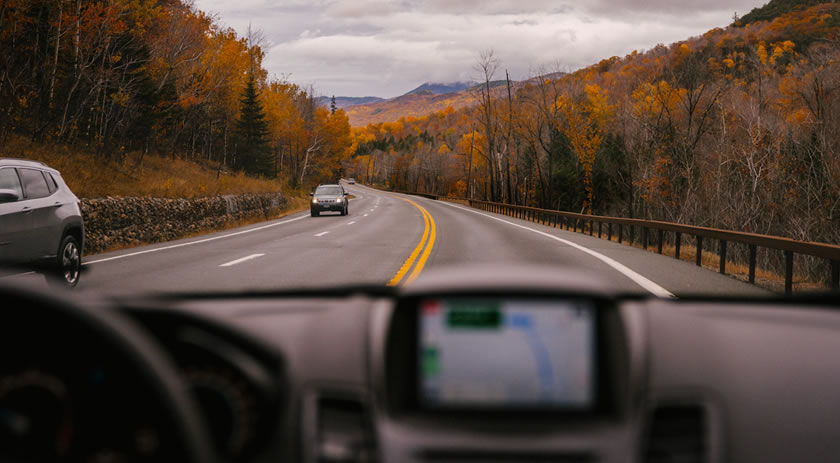 Conheça os acessórios essenciais para uma viagem segura de carro
