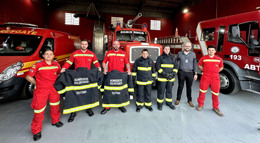 Bombeiros Voluntários de Teutônia adquirem equipamentos com doação do Sicoob