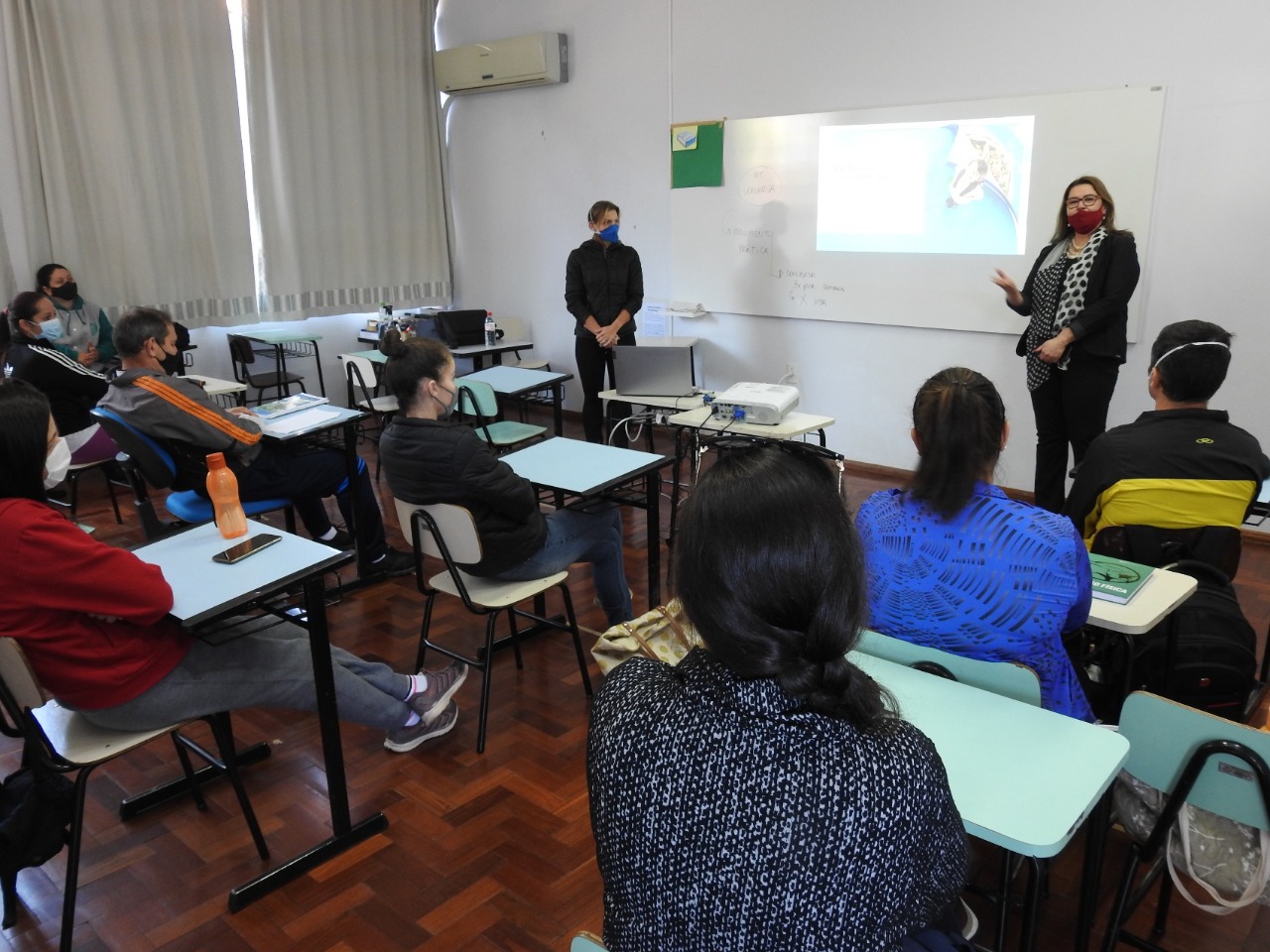 Professores da rede municipal participam de formação
