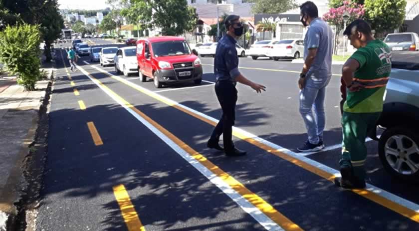 Ciclofaixa é implantada na Rua Marcílio Dias