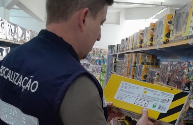 Dia das Crianças: Imetro-SC alerta para cuidados na escolha do presente seguro