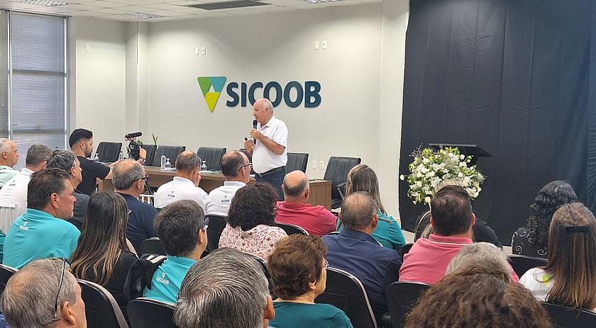 Delegados do Sicoob São Miguel aprovam prestação de contas em Assembleia Geral