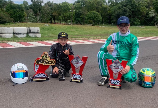 Pilotos de SMOeste são destaques no Campeonato Patobranquense de Kart