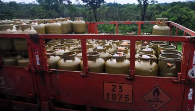 Saiba quando o programa Gás do Povo, que terá distribuição gratuita, começará em SC