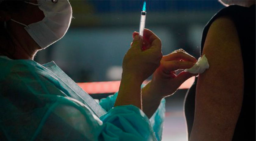 Vacinação em SC: 90% da população receberam primeira dose; o alerta é para completar imunização