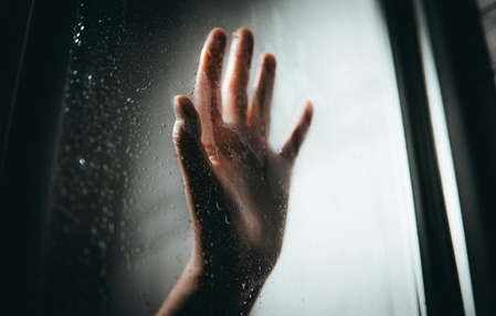 Mulher mantida em cárcere privado pelo companheiro é resgatada pela polícia