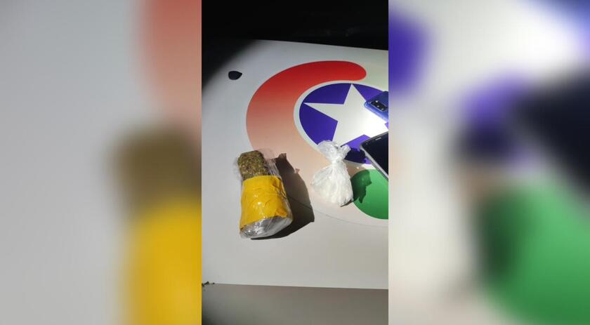 Dois homens são presos por tráfico de maconha e cocaína