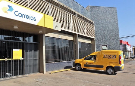 Direção dos Correios aprova plano com demissões e fechamento de agências