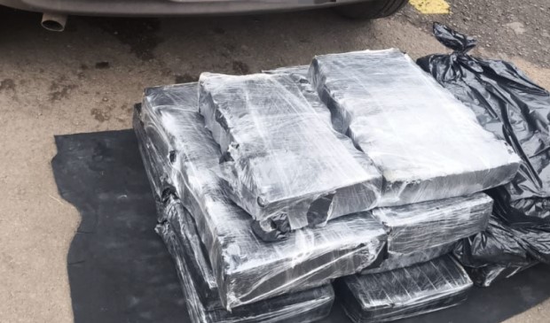 Polícia Militar apreende mais de 100 quilos de maconha durante operação