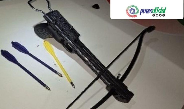 Polícia apreende equipamento semelhante a arco e flecha após briga