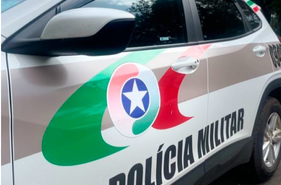 Polícia Militar cumpre dois mandados de prisão