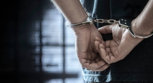 Professor de música é condenado a 46 anos de prisão por abusar de quatro alunas em SC