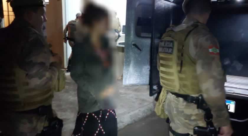 Jovem de 21 anos é presa com mais de 5kg de maconha na rodoviária