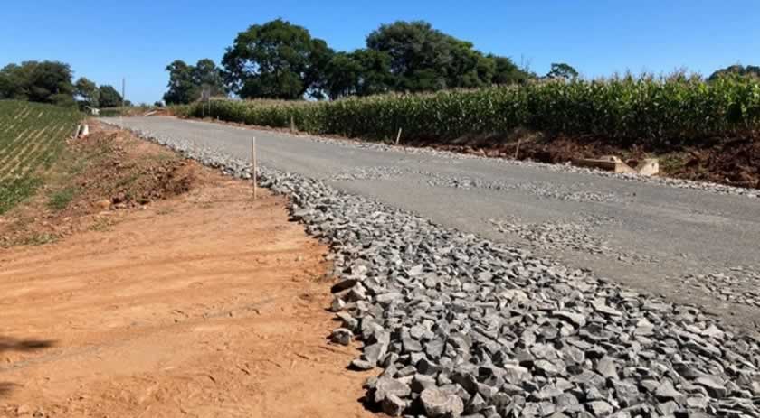 Administração orienta sobre utilização dos desvios, em virtude das obras de asfaltamento no interior