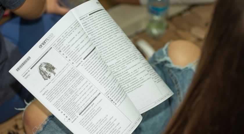 Entenda como é feita a correção do Enem