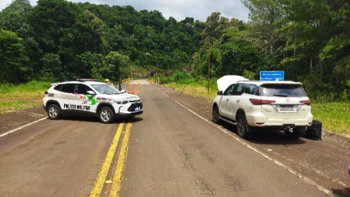 Motorista vai preso após ser flagrado com camioneta furtada em Paraíso