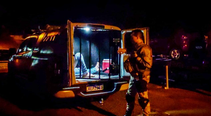 Homem furta carro do próprio pai, vai à boate e acaba preso pela PM de São Miguel do Oeste