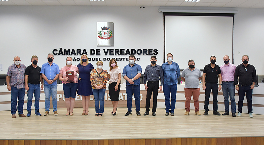 Dia do Comerciário é tema de homenagem na Câmara de São Miguel