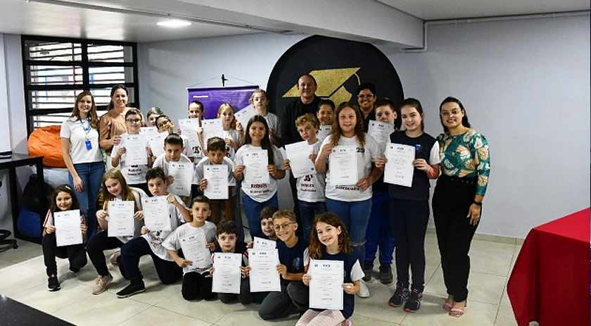 Formatura do Curso de Robótica marca momento de inovação