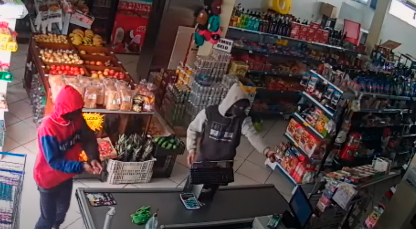 Empresário usa facão para reagir a assalto e acaba baleado