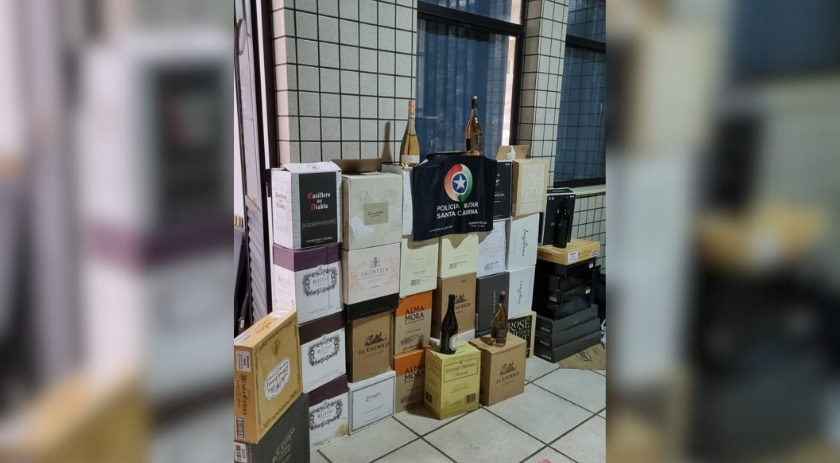 Polícia Militar apreende bebidas argentinas sem desembaraço aduaneiro na BR-163