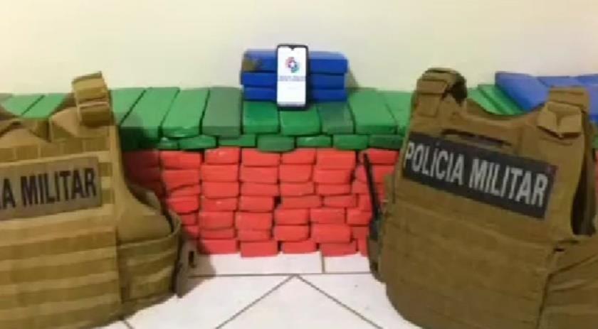 Mais de 90 quilos de maconha apreendidos na BR 282