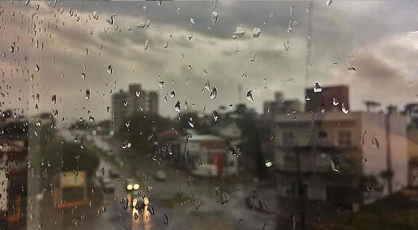 Sistema de baixa pressão traz chuva intensa para SC
