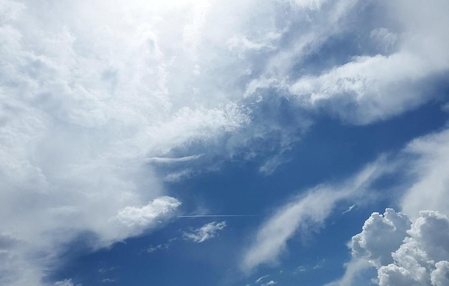 Fim de semana começa instável, mas tempo abre a partir de domingo