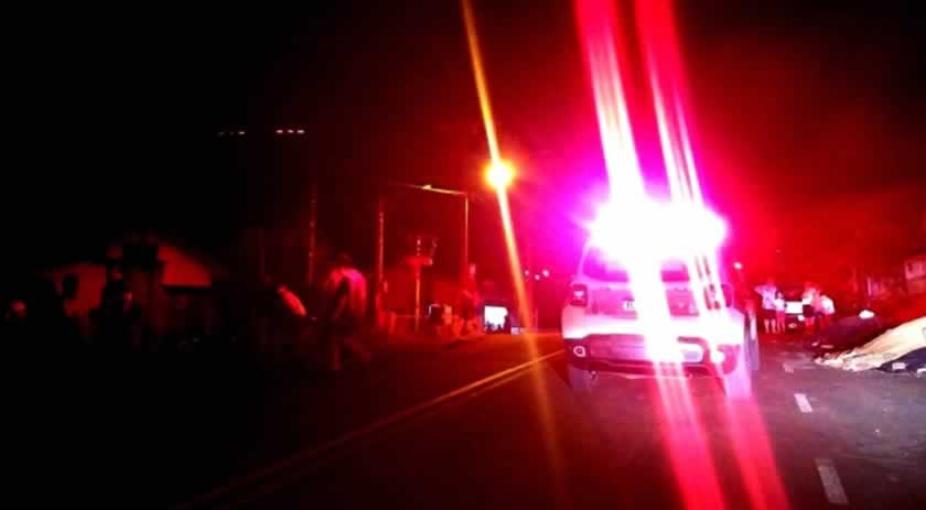 Homem é esfaqueado após briga em residência