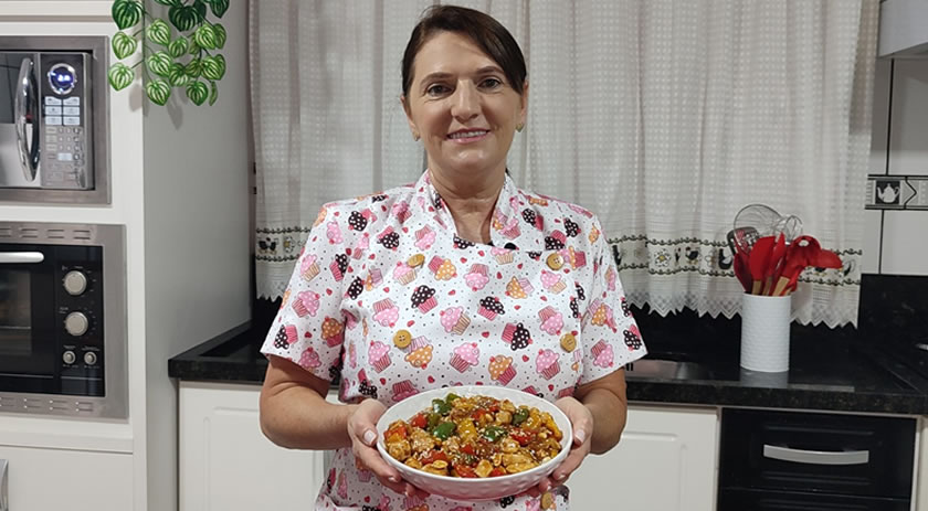 Dete ensina a preparar frango xadrez super simples e com poucos ingredientes