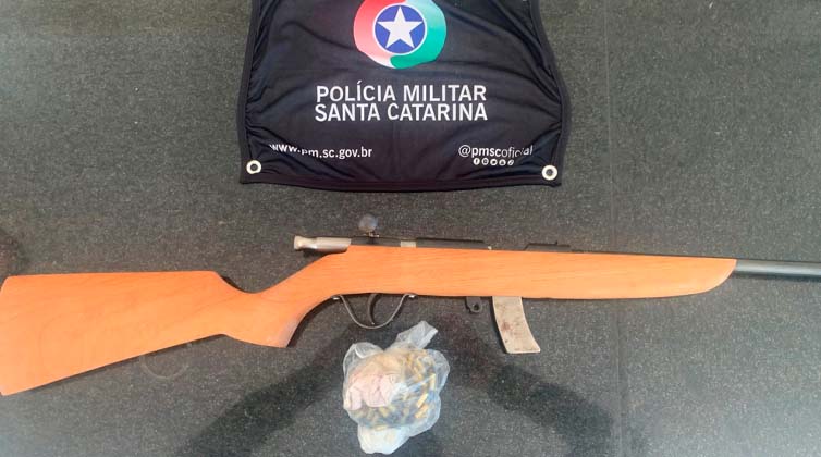 Homem é detido por porte ilegal de arma de fogo