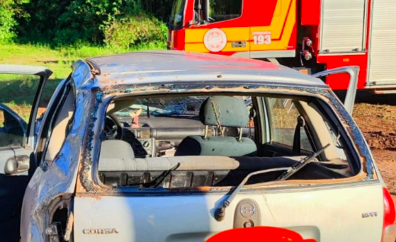 Motorista morre após perder o controle e capotar carro em Cunha Porã