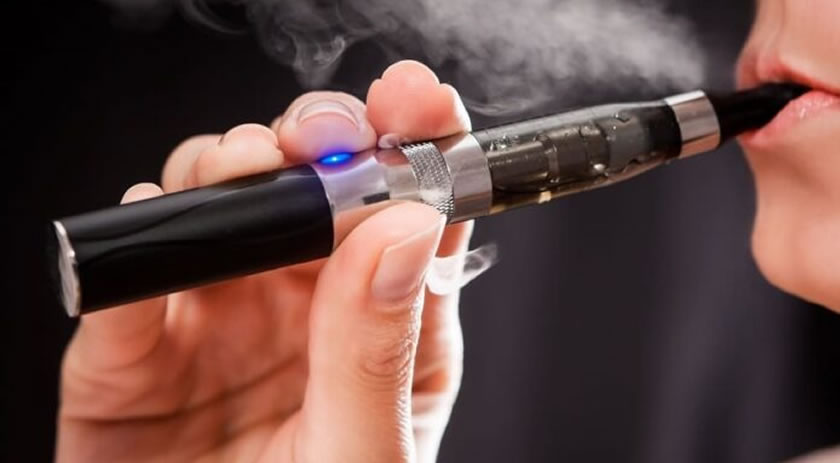 Apesar da proibição, uso do cigarro eletrônico cresce entre jovens