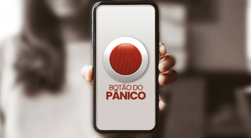 Mulher aciona botão do pânico após ex-companheiro descumprir medida protetiva