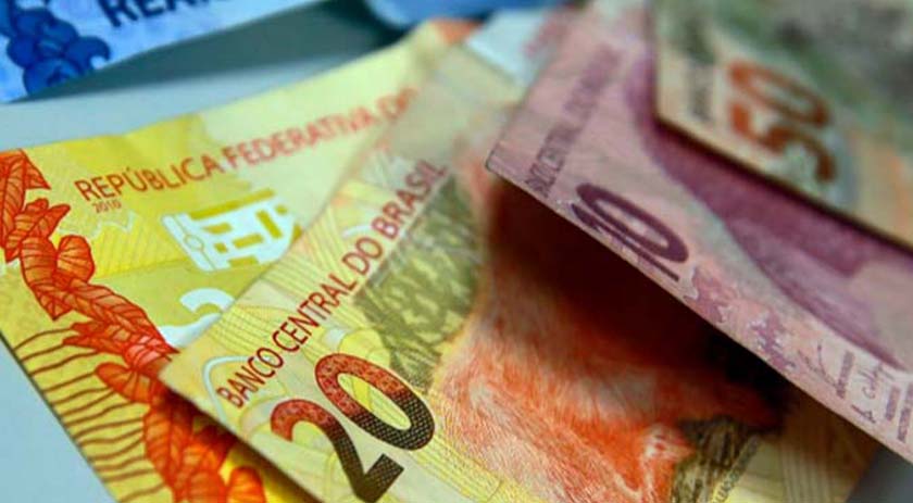 Salário mínimo de SC deve ter reajuste médio de 7,43% em 2023