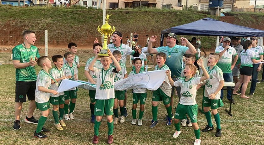 Escola da Chapecoense de São Miguel do Oeste vence a Copa Verde e Branca