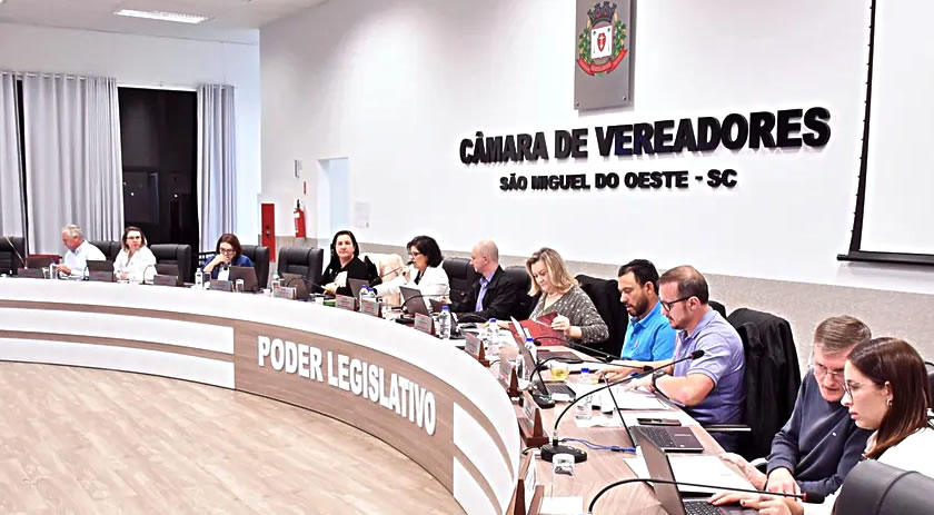 Câmara aprova selo para empresas que contratam jovens