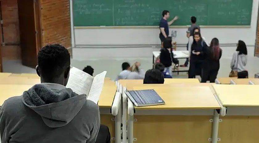 Prouni terá mais de 240 mil bolsas no segundo semestre