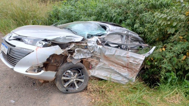 Mulheres ficam feridas em colisão com caminhão na BR-282 entre Maravilha e Pinhalzinho