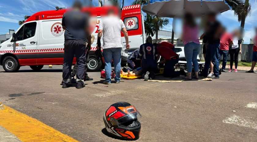 Acidente de trânsito no centro deixa mulher ferida