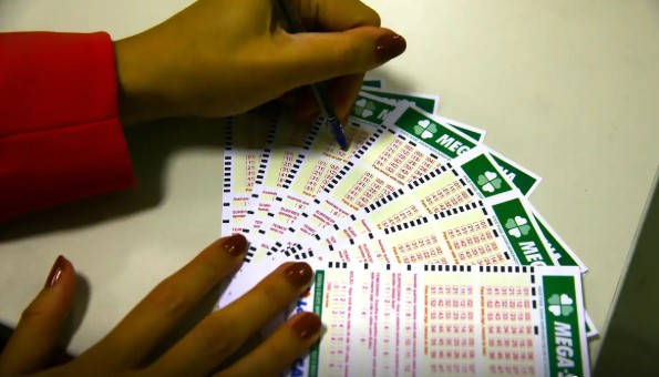 Mega-Sena acumula novamente e prêmio principal vai para R$ 48 milhões