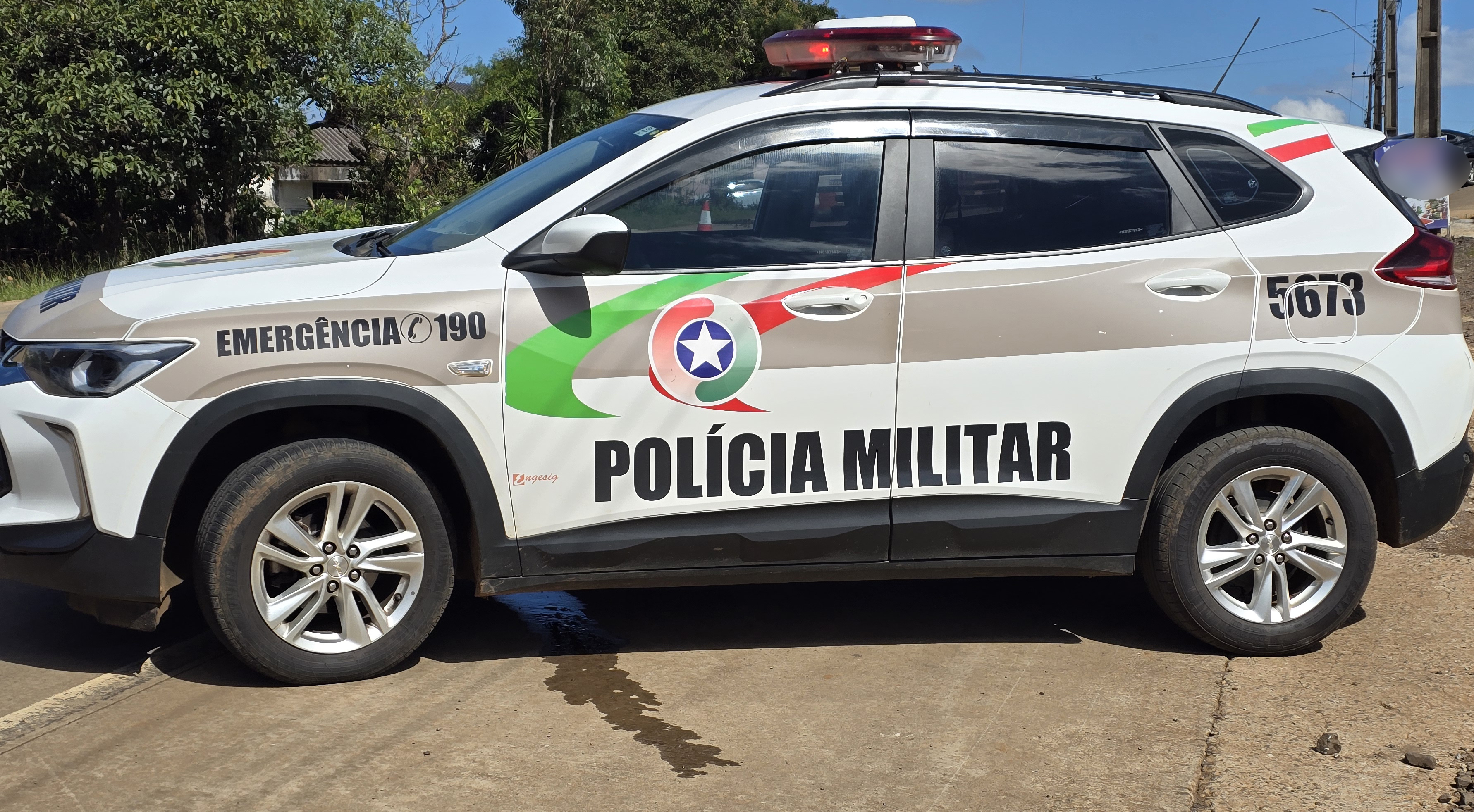 Jovem de 18 anos sem CNH é flagrado conduzindo motocicleta irregular