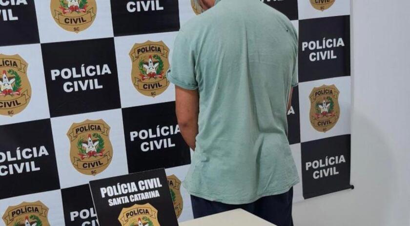 Após 60 horas de buscas, suspeito de atropelar policial se rende e é preso em SC