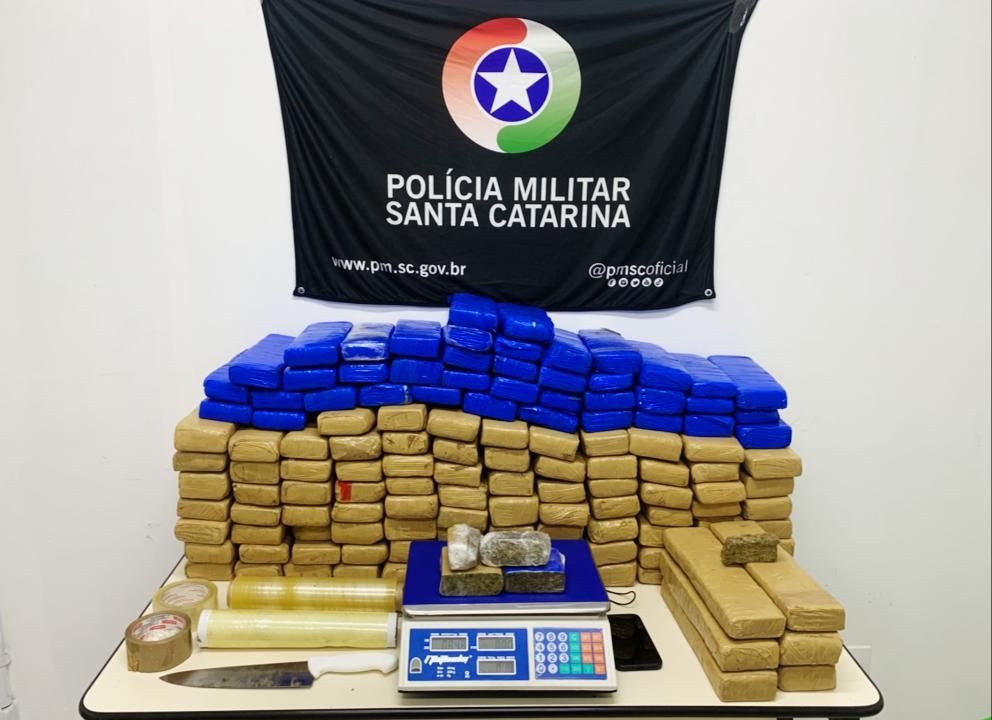 Homem é preso com mais de 100 quilos de drogas